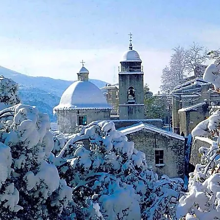 - Perla Del Gennargentu Bed & Breakfast Desulo