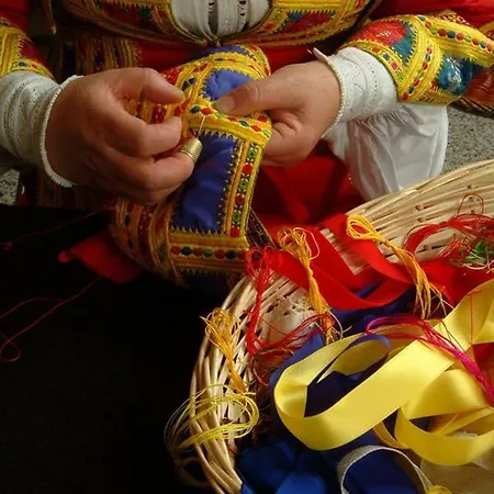 - Perla Del Gennargentu Oda ve Kahvaltı Desulo