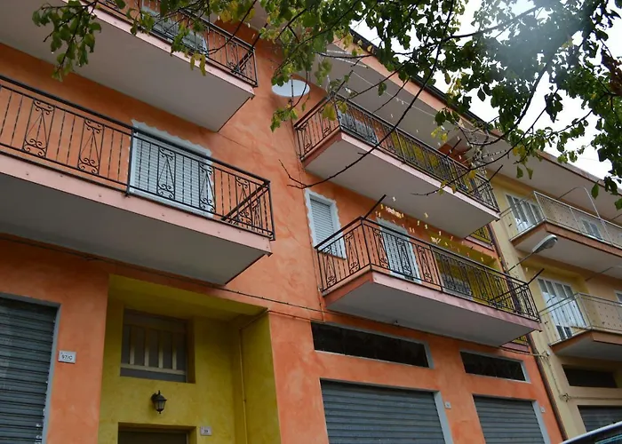 - Perla Del Gennargentu 住宿加早餐酒店 3*